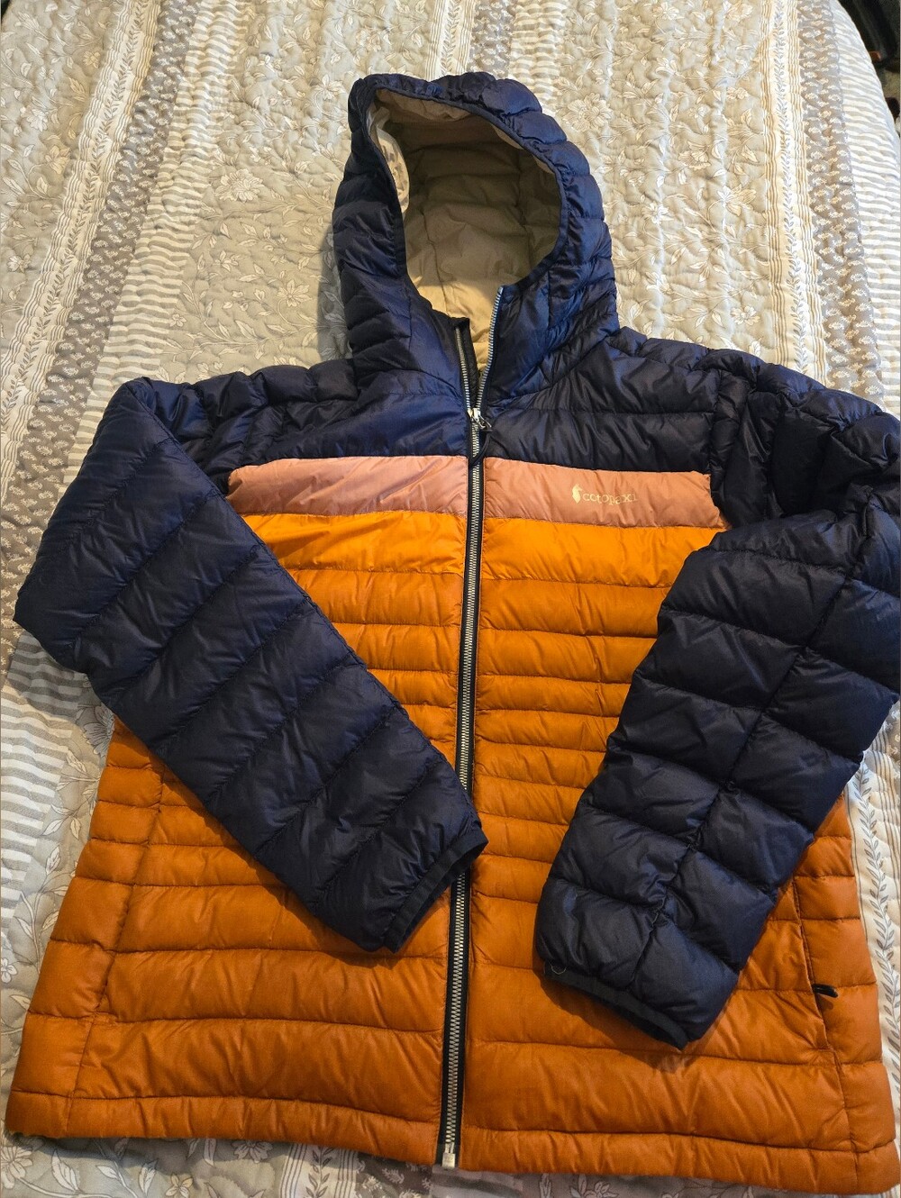 Cotopaxi Fuego Womens XL Puffer